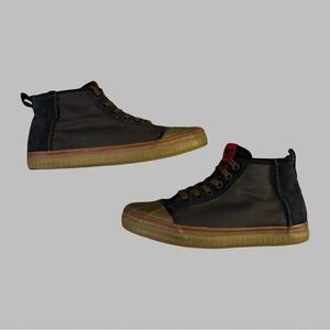 SOREL Men’s Sentry Chukka Sneakers Size 11